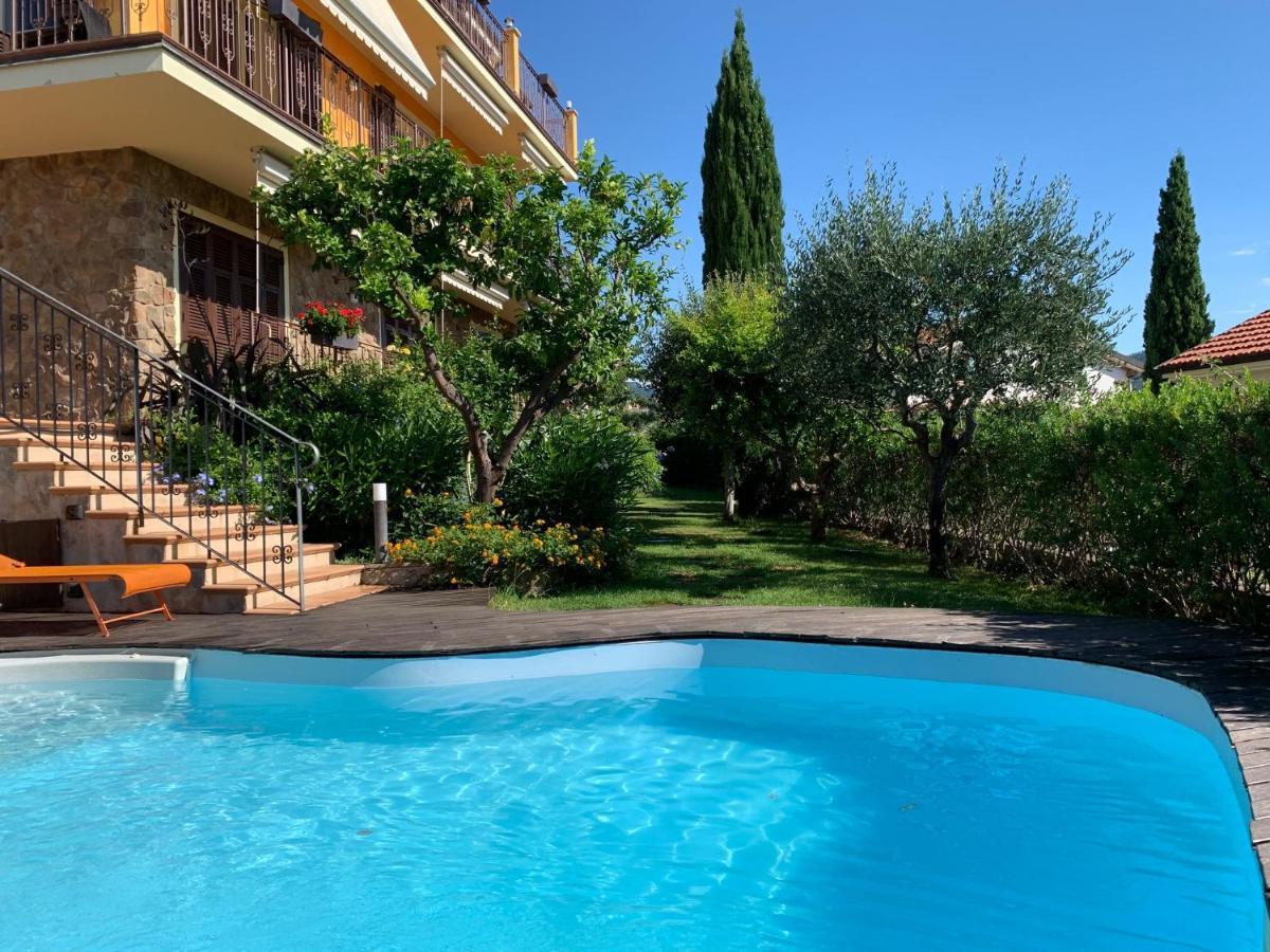 Villa Pineland Borghetto Santo Spirito Bagian luar foto