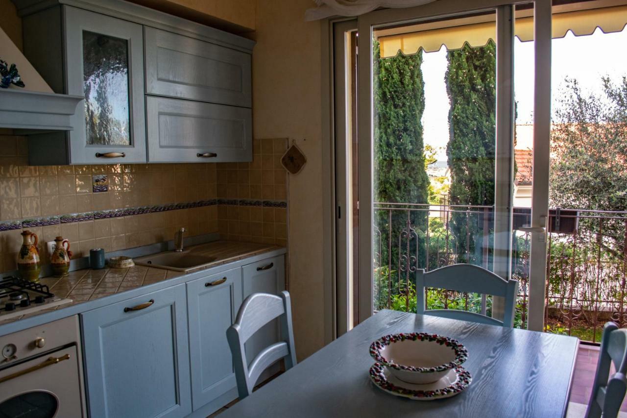 Villa Pineland Borghetto Santo Spirito Bagian luar foto